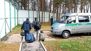 Судебные приставы выдворили из страны нелегалов из Узбекистана и Азербайджана