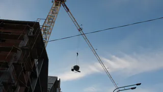 Долгострой на Баженова закончат в следующем году