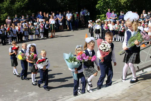 Летние каникулы решили продлить еще на 1 месяц? Минобразования сделало заявление о смещении учебного года