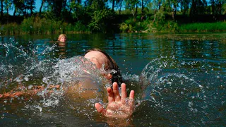 В тюрьму не отправят: в Татарстане 23-летний житель утопил в пруду 6-летнего ребенка