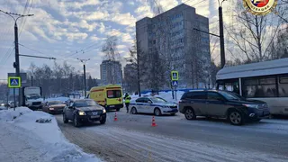 В Чебоксарах водитель иномарки совершил наезд на пенсионерку на пешеходном переходе