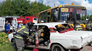 Спасатели Коми отработали действия при "массовом ДТП" на Вятке