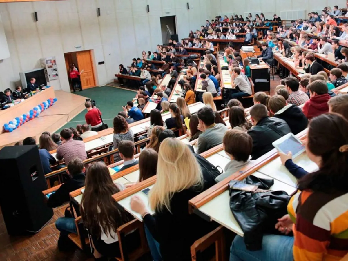 Отслужившим в армии России пезенцам предоставят скидку на обучение в вузе