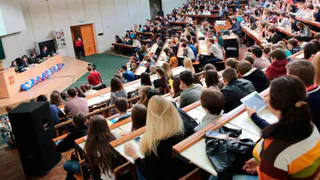 Отслужившим в армии России пезенцам предоставят скидку на обучение в вузе