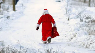 Актер, играющий Деда Мороза умер во время выступления