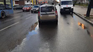 Ещё один: на улице Грибоедова водитель Ларгуса сбил пешехода