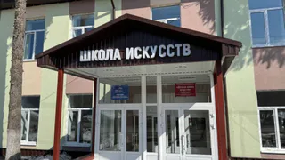 В Сосновоборском районе открыли школу искусств после капремонта