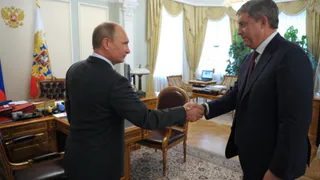 Президент России поздравил Губернатора Брянской области