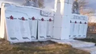 76 лет Победе. А в Клепиковском районе разваливается памятник солдатам