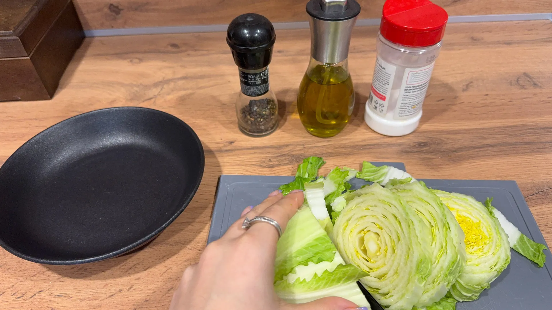 Сытный и вкусный салат с пекинской капустой: готовится за 5 минут — улетное сочетание ингредиентов