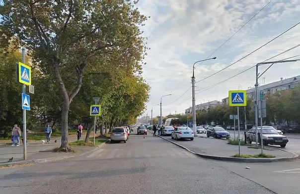 В Магнитогорске трагедия на проспекте Карла Маркса: трехлетняя девочка попала под колеса автомобиля