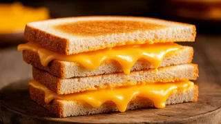 Ученые назвали самый полезный сыр — не пармезан, не моцарелла и в четыре раза полезнее пармезана