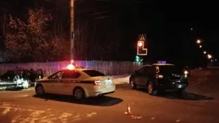 В Брянске из-за нарушителя с 74 неоплаченными штрафами BMW отбросило на столб