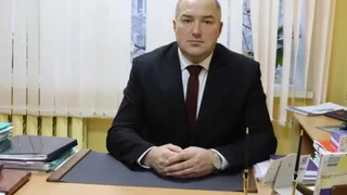 Был всего на волоске от лишения новогодней премии: как глава областного Минобра закрыл вопрос с капремонтом нескольких объектов 