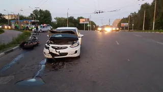 В Рязани мотоциклист без прав врезался в "Хёндэ"