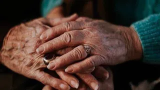 Как помочь пожилым людям комфортно и безопасно летать