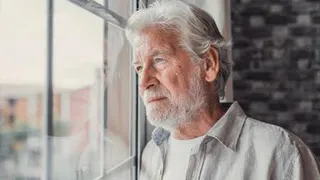 Названы люди, которые чаще всего страдают от одиночества