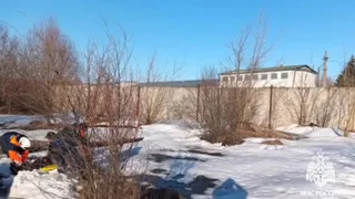 В Буинске спасатели вытащили мужчину из мазута