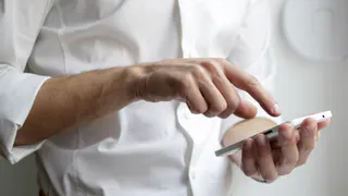 Жителя Рязани обманули при покупке шлема за 7 тысяч рублей