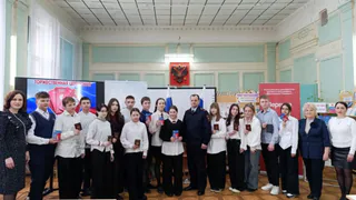 В Вязниках и Юрьев-Польском подросткам вручили первые паспорта ко Дню защитника Отечества