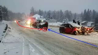 В Коми 20-летняя девушка выехала на встречную полосу и влетела в Opel