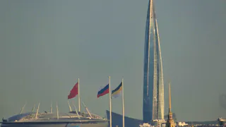 Пригожин молчать не стал: вокруг трех российских флагов в Санкт-Петербурге разгорелся скандал