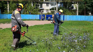 Сотрудники Рязанской нефтеперерабатывающей компании благоустраивали Турлатово