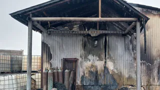 Огненный финал октября: в Коми за сутки потушили два пожара в Усинске и Ухте