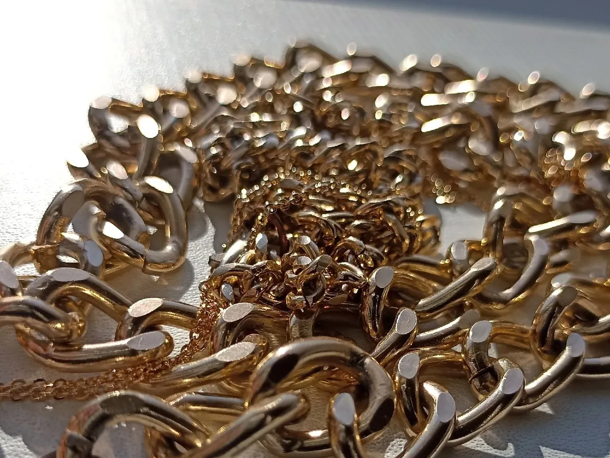 Магнитогорские полицейские вернули горожанке похищенные драгоценности