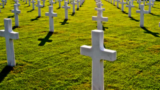 Кладбище в снежной ловушке: рязанцы годами просили расчистить дорогу, но услышали их только сейчас