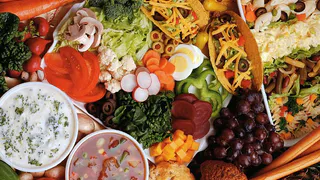 В Роспотребнадзоре рассказали, чем должны питаться ковидбольные