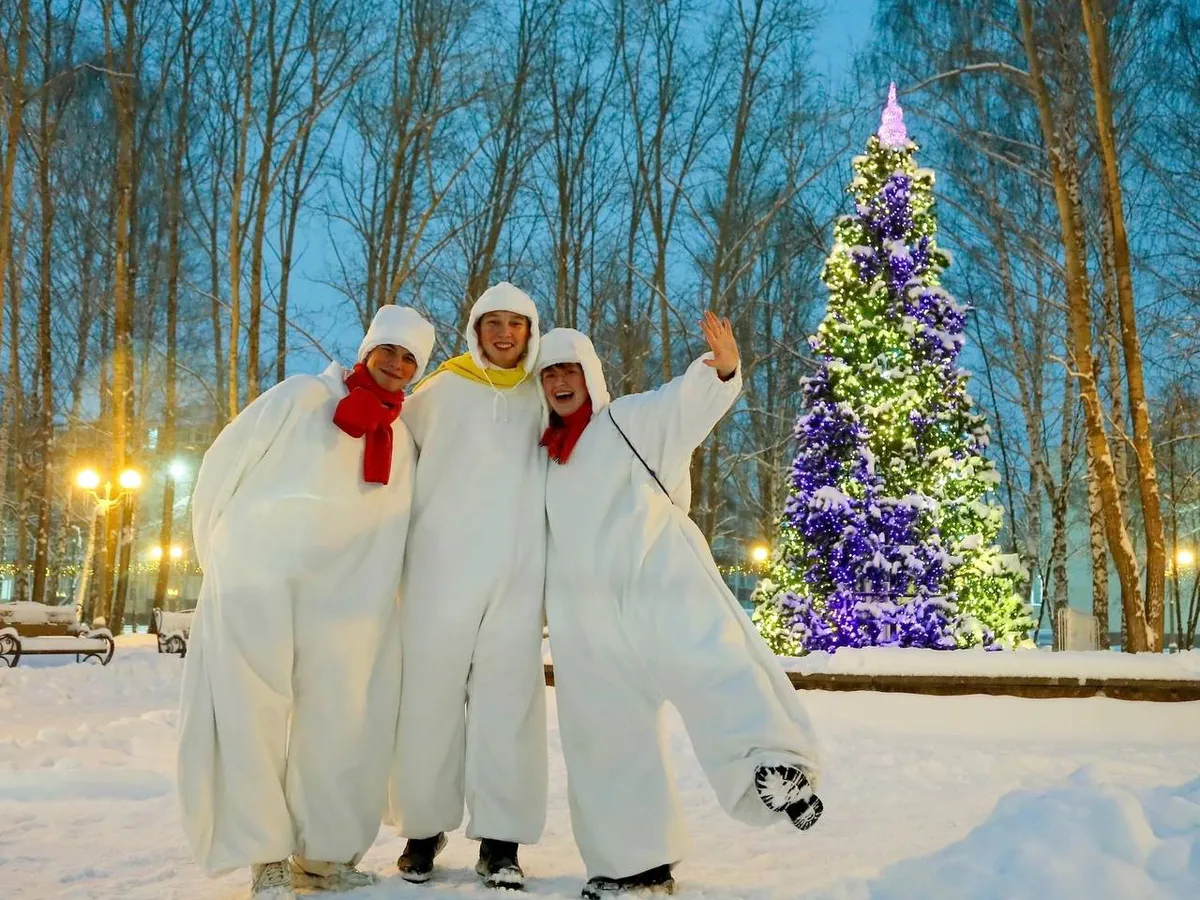 В Нижнекамске началась подготовка к новогоднему оформлению города — на что потратят 18 млн рублей 