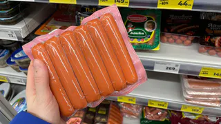 Можно смело брать – там чистое мясо: Росконтроль озвучил лучшие марки сосисок