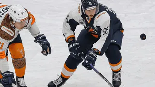 "Магнитка" уступила "Южному Уралу" в домашнем матче в Магнитогорске