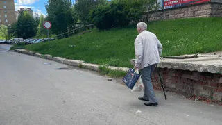 Пожилым россиянам с банковской картой может грозить лишение свободы