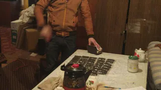 Полицейские "накрыли" точку по продаже насвая в центре Рязани