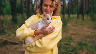 Трудное, но благое дело: рязанский волонтер Кристина Осьмухина о том, как важно помогать животным