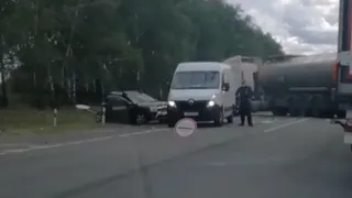 Двое пострадавших: под Рязань столкнулись бензовоз и кроссовер