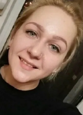 В Челябинской области без вести пропала 21-летняя блондинка с серьгой в носу