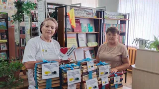 Новочебоксарские волонтеры пополнили фонд сельской библиотеки в Чувашии
