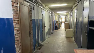 Житель Усинска напал с ножом на соседа по общежитию