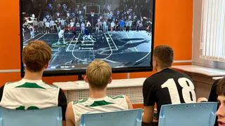 От экрана к площадке: в Коми протестировали фиджитал-спорт для школьников