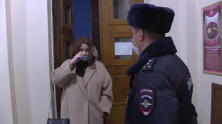 Намордники у всех при себе? Полицейские проверили драмтеатр на соблюдение масочного режима