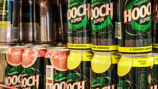 В рязанском кафе торговали сомнительным алкоголем