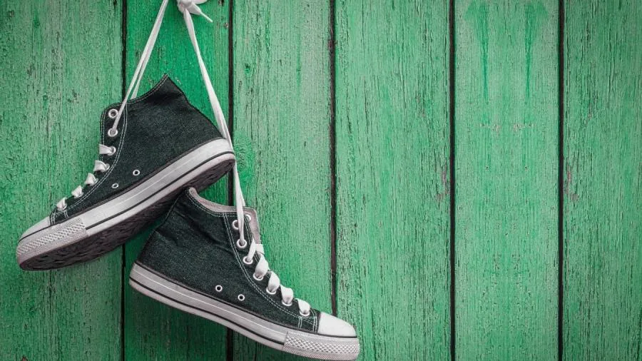 Приметы и запреты на 12 февраля: старую обувь – за порог