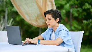 Соседский интернет: почему делиться Wi-Fi с соседом или бизнесом — плохая идея