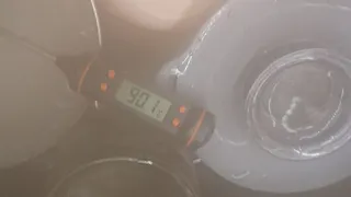 Жители Рязани пожаловались на то, что из-под крана течет кипяток