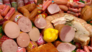 Смело берите по 2 пачки – в составе только чистое мясо, сои нет: Росконтроль назвал лучшие марки сосисок