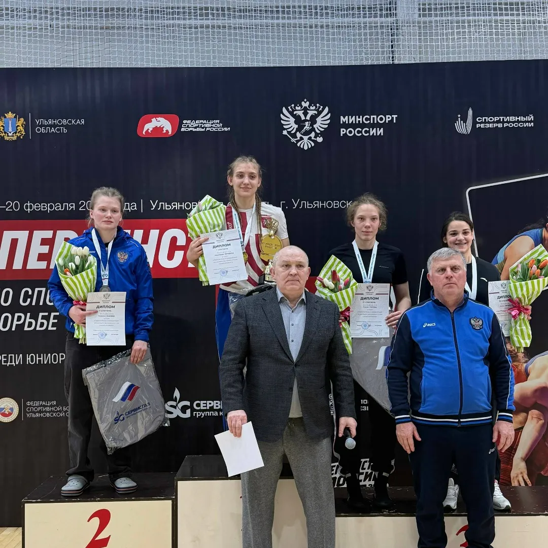 Спортсменка из Коми взяла бронзу первенства России по вольной борьбе