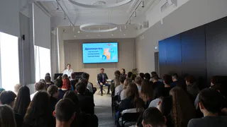 
Полиция Магнитогорска предупредила школьников об опасности "лёгких денег"